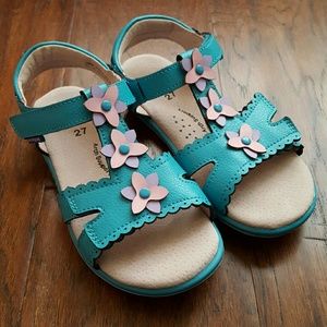 Never worn! Pediped Flex Sidra Sandals in Peacock