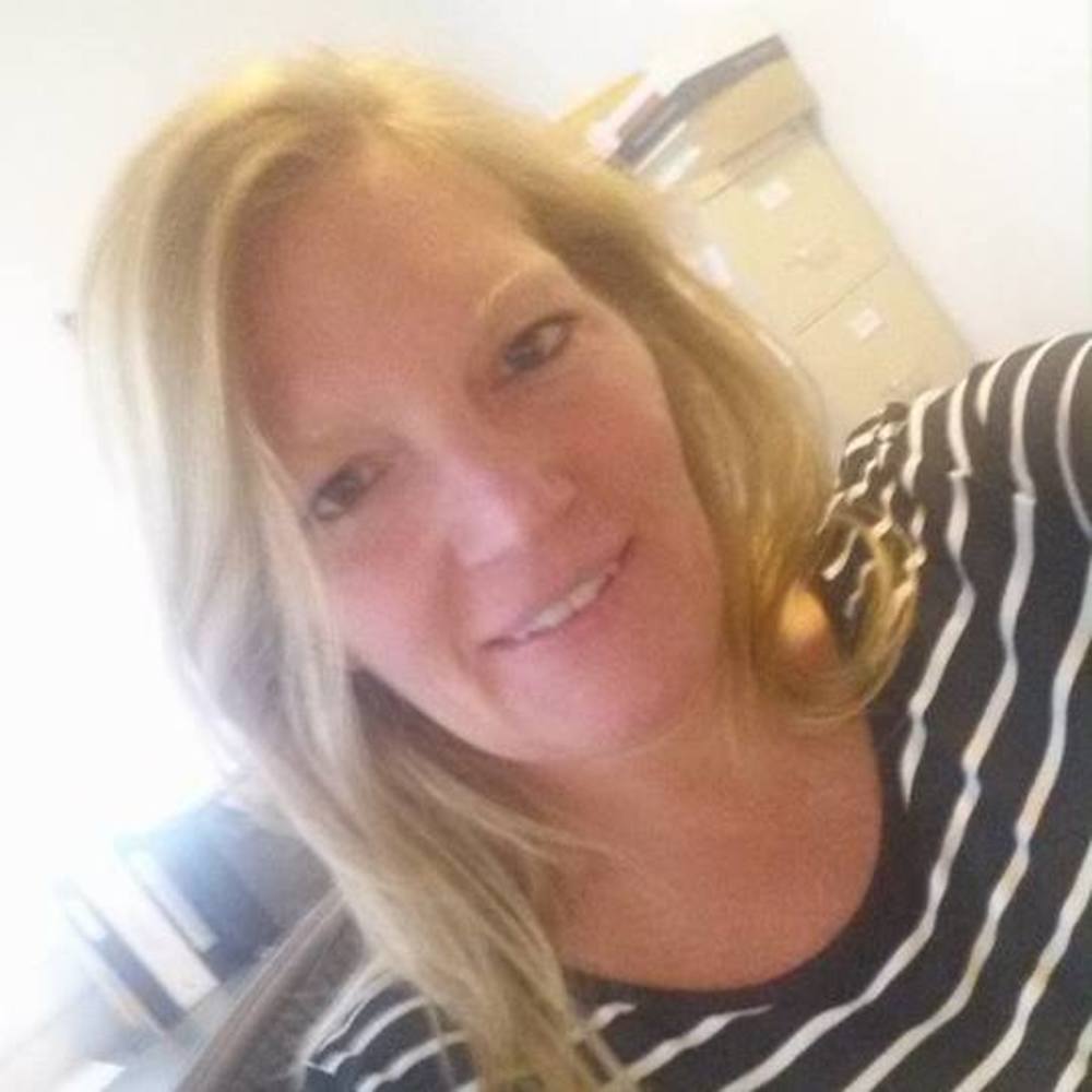 Meet your Posher, Debbie