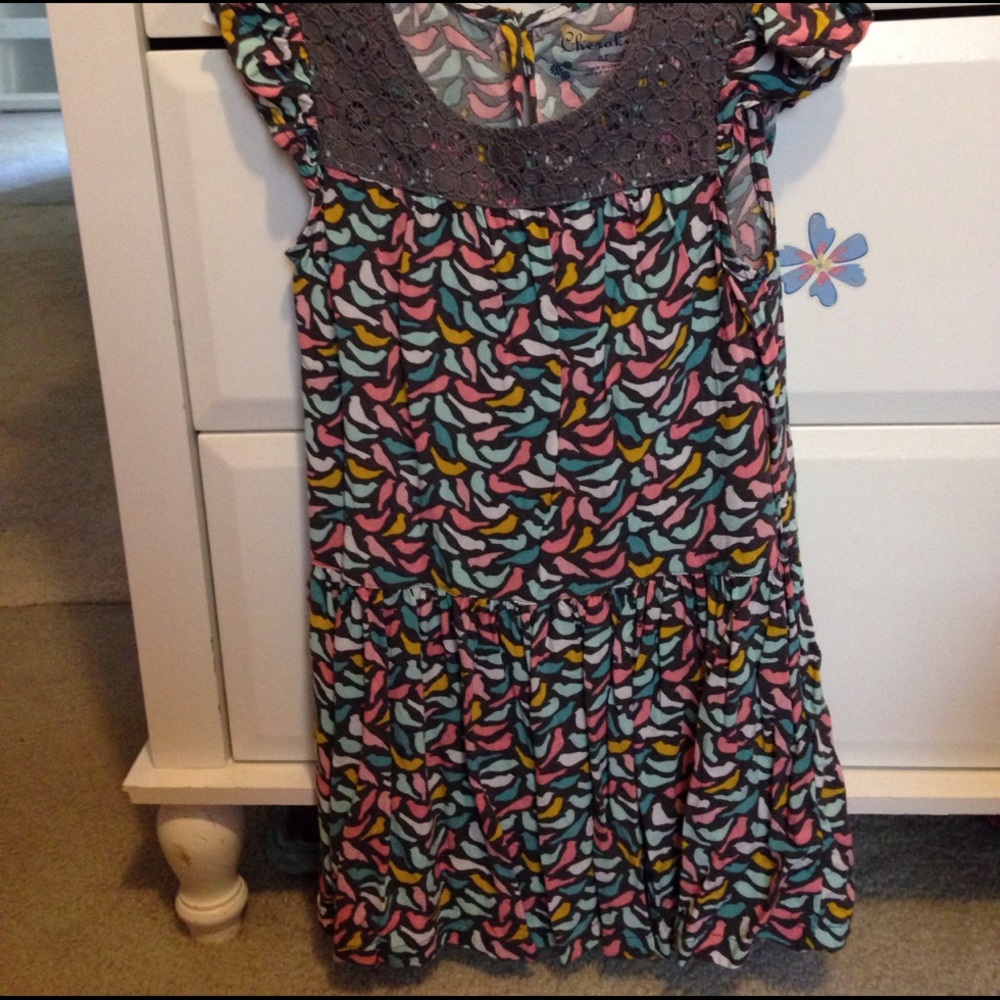 flutter sleeve dress
