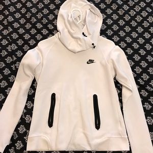 Nike sweatshirt