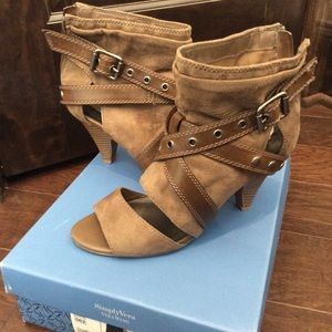 Vera Wang Taupe Booties
