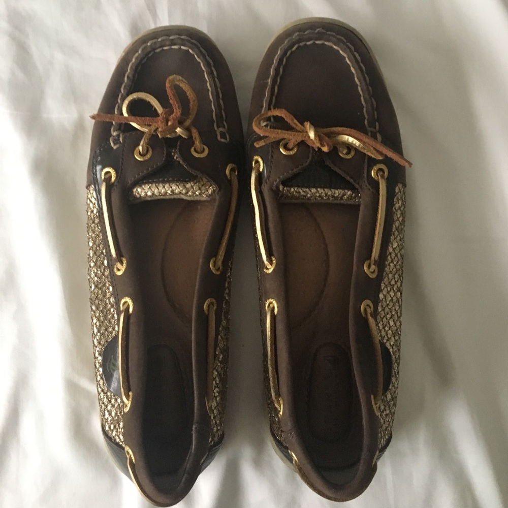 like new Sperry Topsiders!
