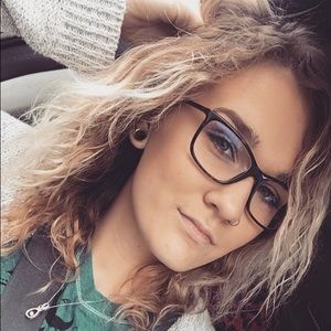 Meet your Posher, Aleah