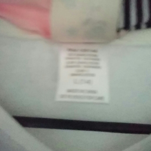 Shirt - Picture 2 of 4