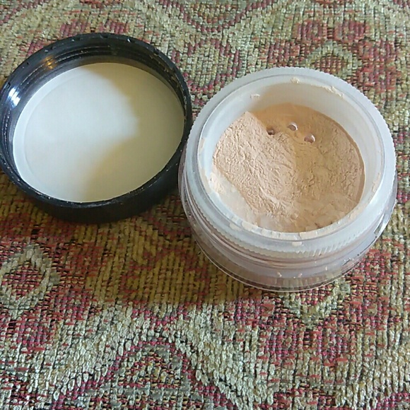 Makeup - Picture 3 of 3