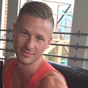 Meet your Posher, Adam