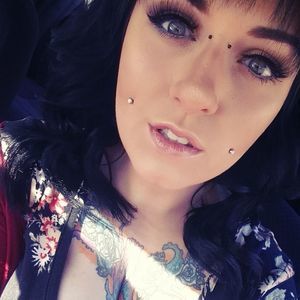 Meet your Posher, Sheila