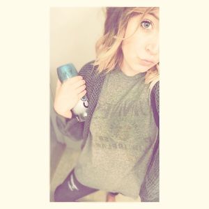 Meet your Posher, Caitlyn