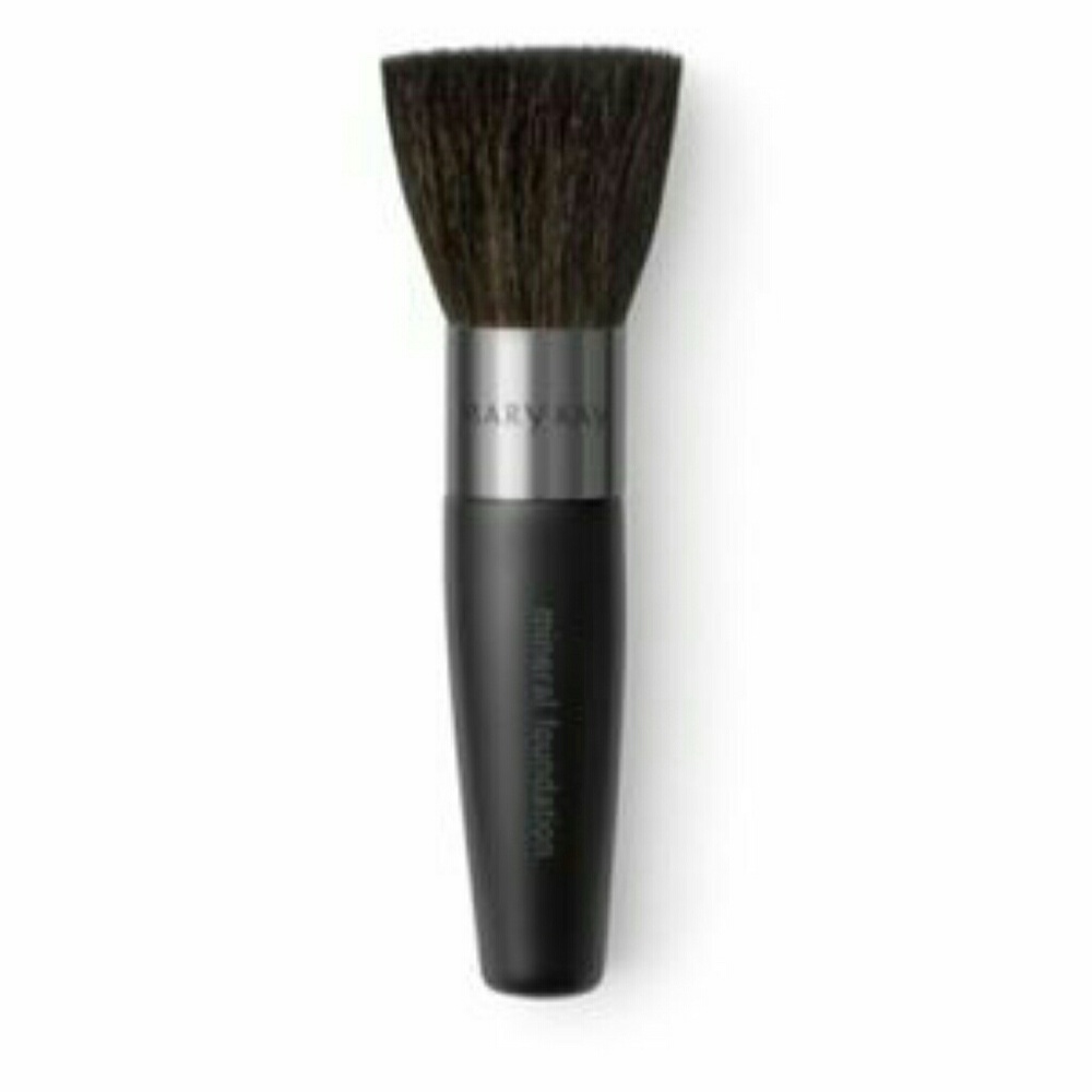 Mary Kay Mineral Powder Foundation Brush Group of 5 brushes.