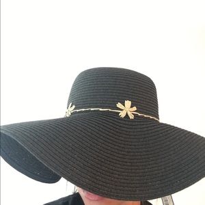 Women Floppy Straw Hat with Embroidery Flower