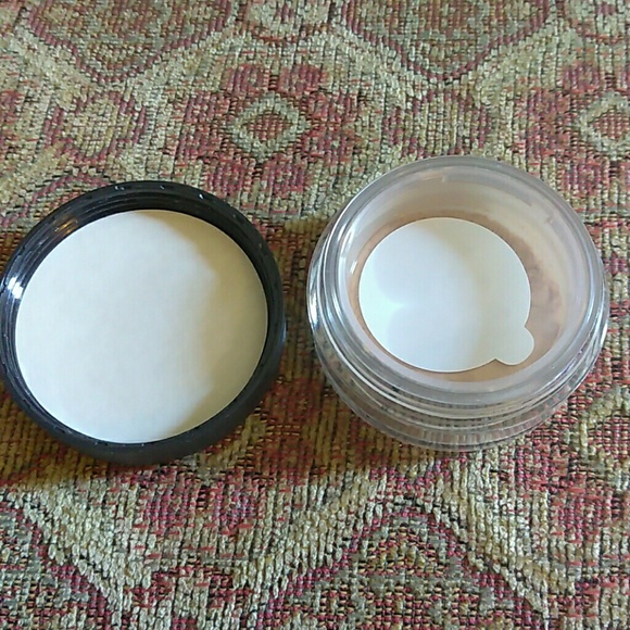 Makeup - Picture 3 of 3