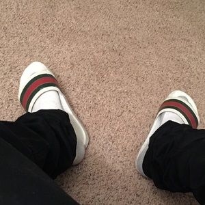 Meet your Posher, Dexter