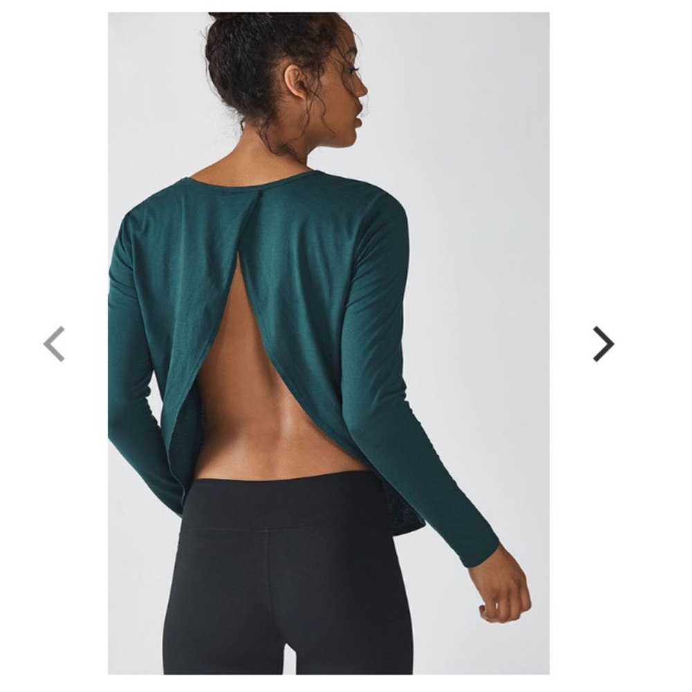 NWT L/S FABLETICS Open Back Top