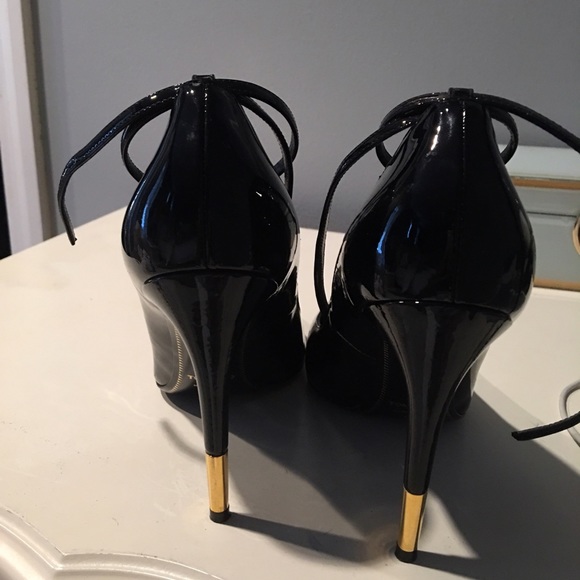 Tom Ford Ankle Lock Heels - Picture 2 of 4