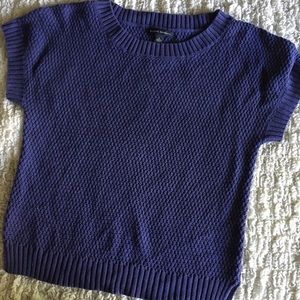 Short sleeve sweater