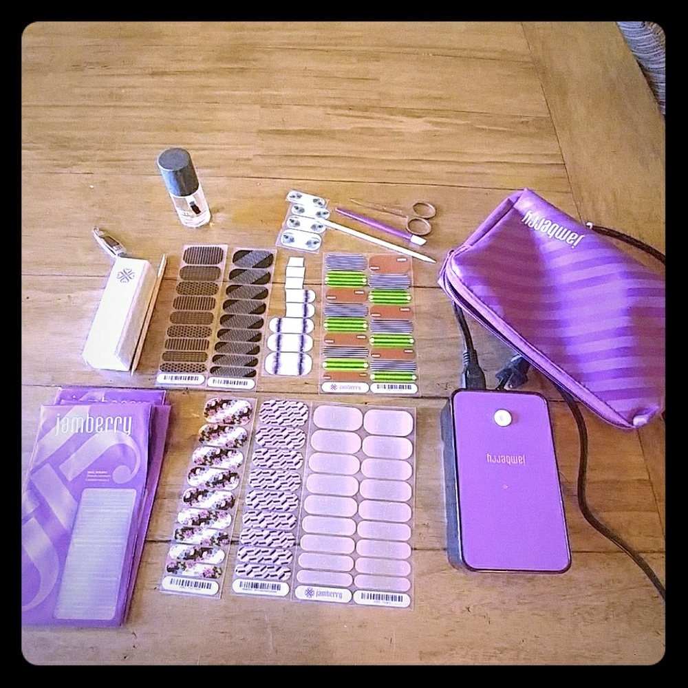 Jamberry sets plus nail dryer