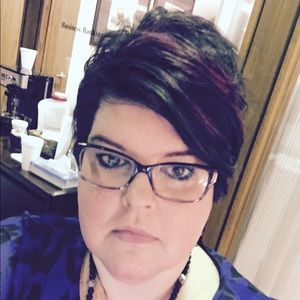 Meet your Posher, Amee