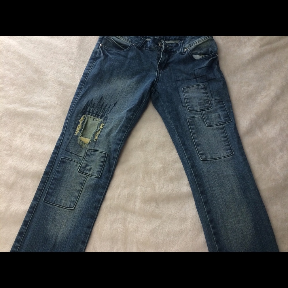 Jeans - Picture 2 of 3
