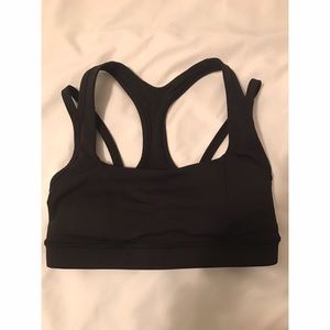 Lululemon sports bra size 4