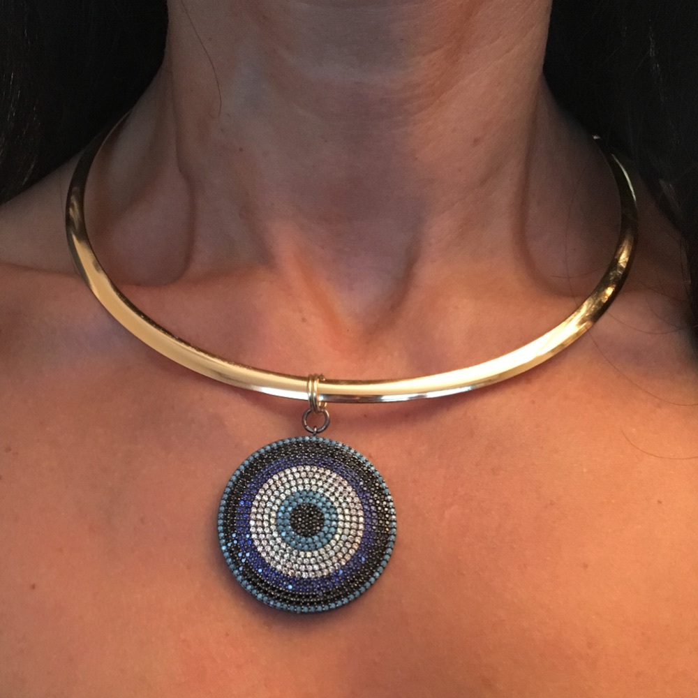 Meet your Posher, Azita