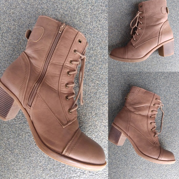 Beige leather combat boots - Picture 3 of 4
