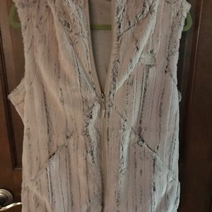 The north face furlander vest