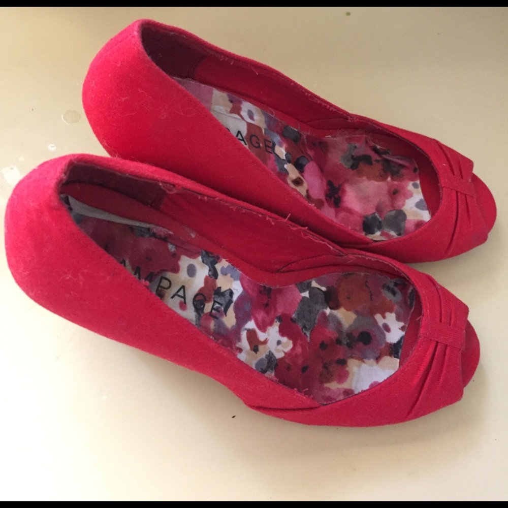 Rampage peep toe wedges
