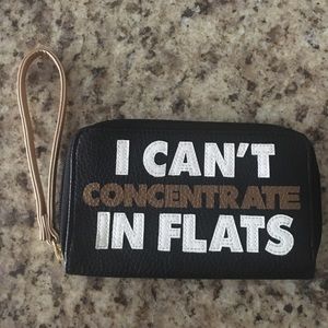 Wristlet, I can't concentrate in Flats