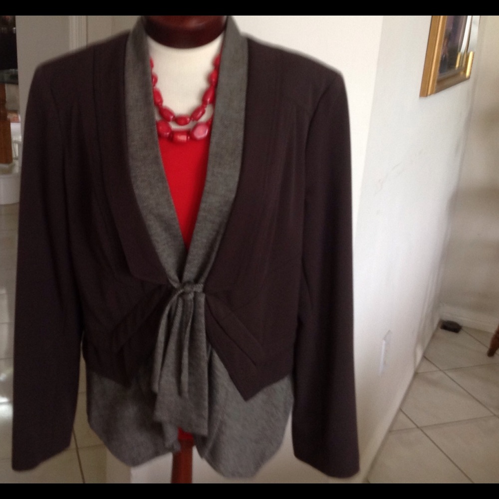 Brown jacket by Bianca Nygard 🌺