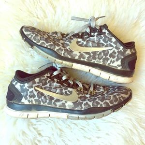 NIKE Free TR Connect2 Training Shoes - Sz 6