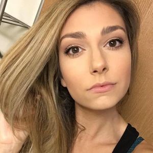 Meet your Posher, Kelsie