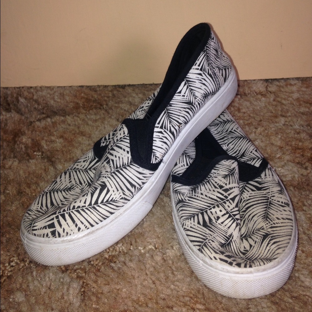 Cato Palm Leaf shoes