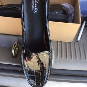 Clarks black shoes