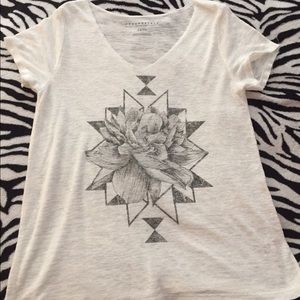 Aeropostale t-shirt. Size XS.