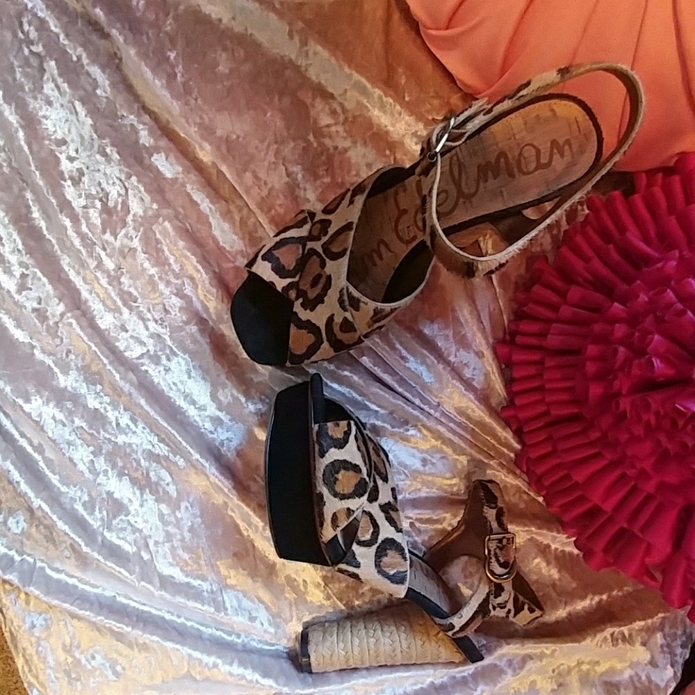 Cute, cute Sam Edleman animal print platform!