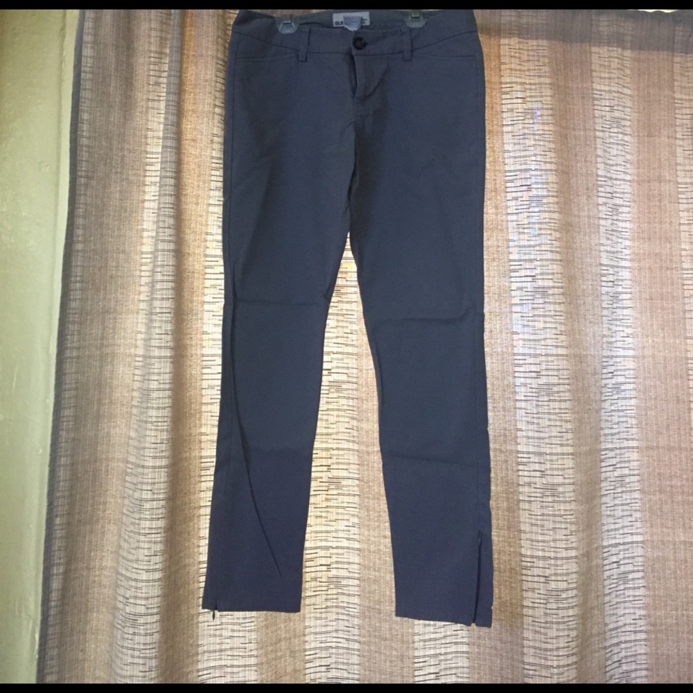Old Navy Grey 4 pocket, ankle zipper pants