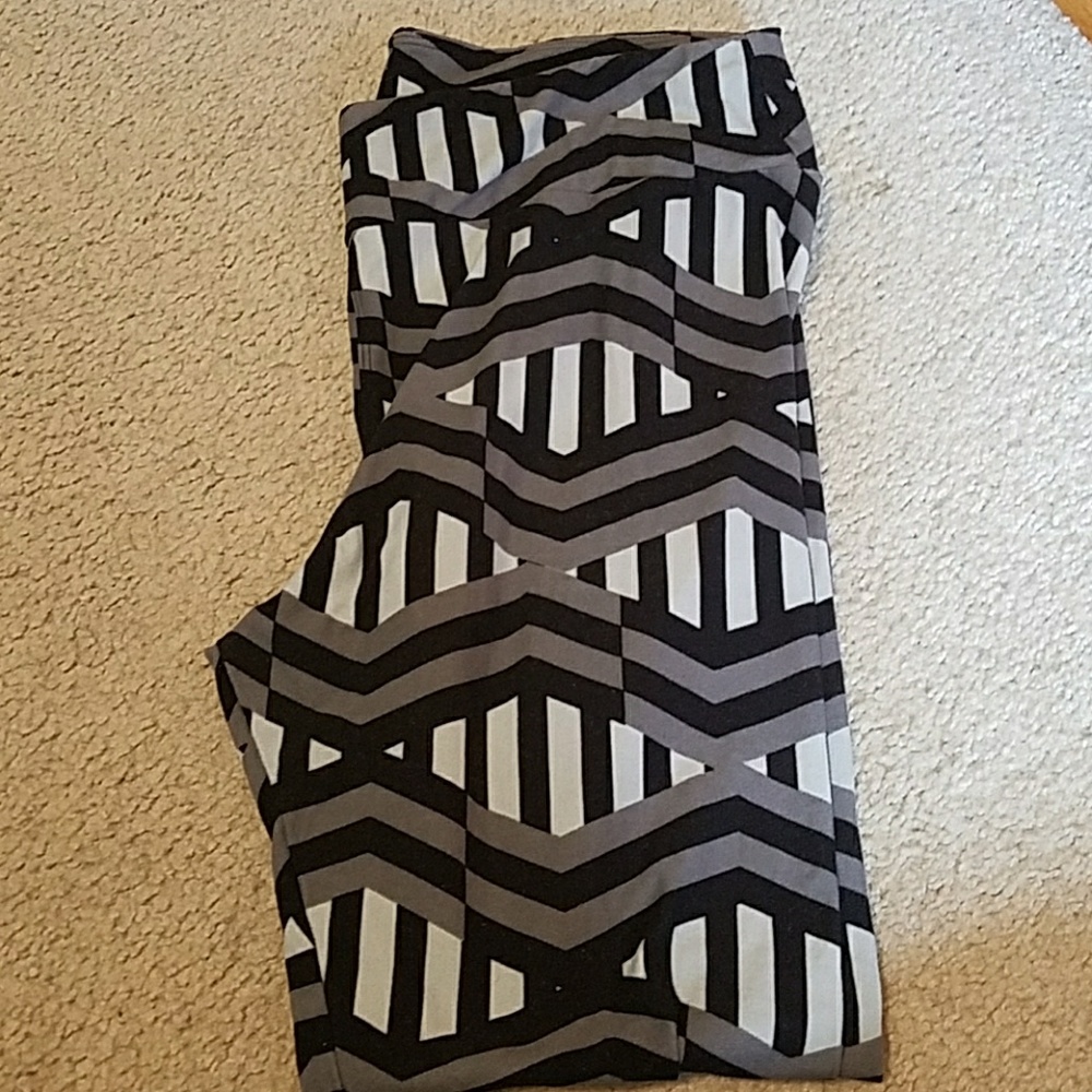 Lularoe TC Leggings