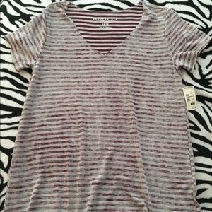 Aeropostale short sleeve shirt. Size XS. NWT