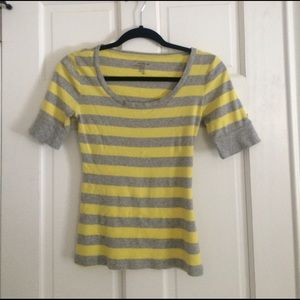 Comfy yellow and grey shirt!