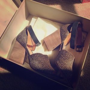 NWT Madewell The Alena Sandal in Dotted Calf Hair