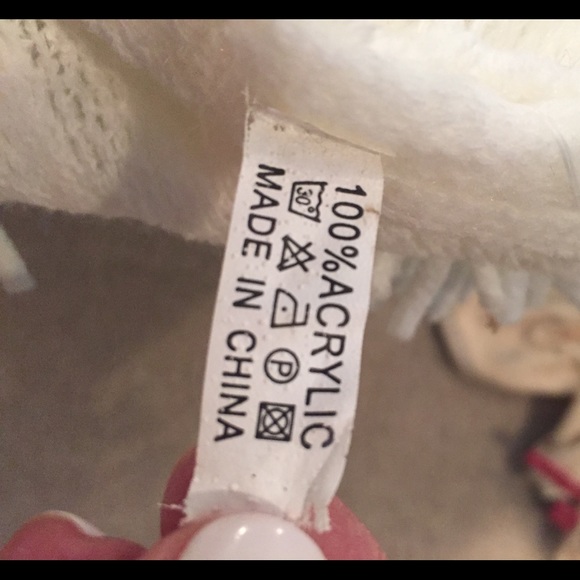 Poncho - Picture 4 of 4