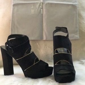 Stuart Weitzman "Slits" Black size 9