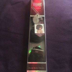 Remi Luxy Wave human hair Outre