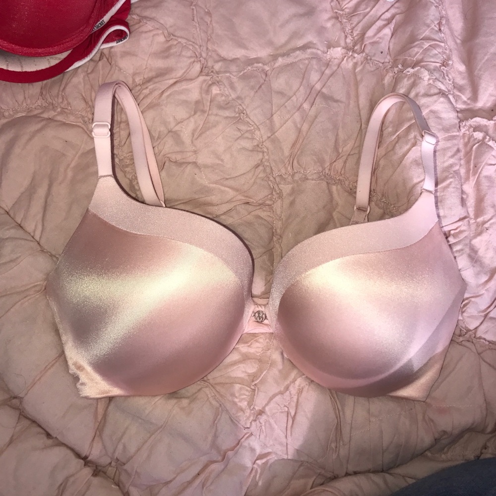 32D push-up bra!