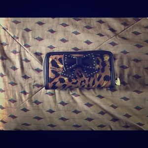 NEW!!! Betsy Johnson wallet