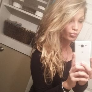 Meet your Posher, Ashlie