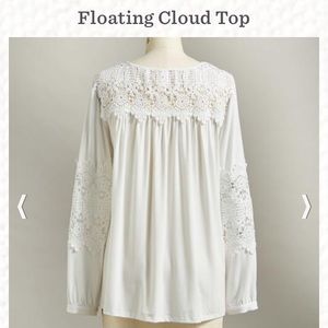 New without tags flowy top