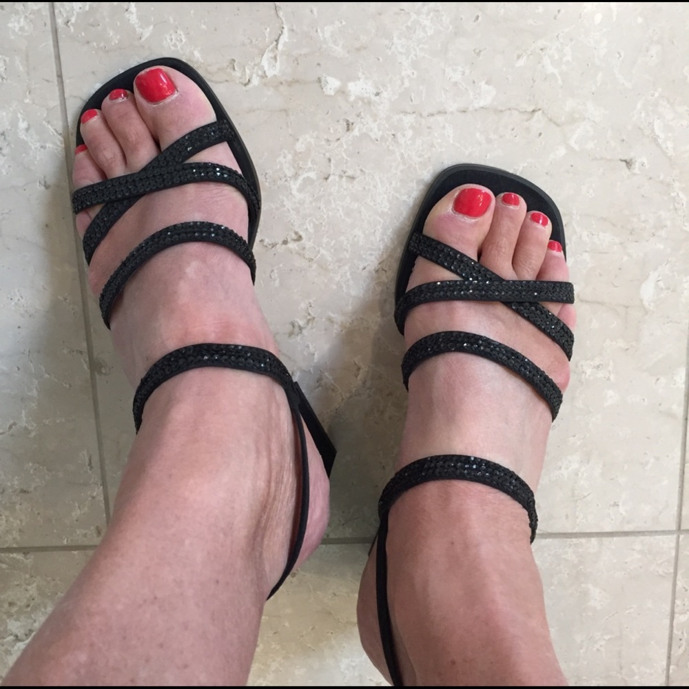 PRICE REDUCED! Dressy black sandals