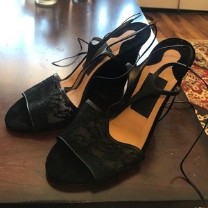BRAND NEW Ferragamo Heels - Black w/ Lace & Tie-up