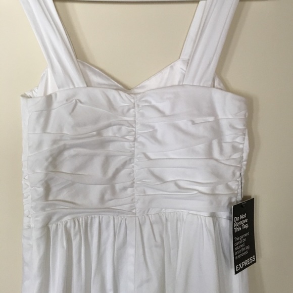 NWT🌟 Adorable White dress from Express🌟 - Picture 2 of 5
